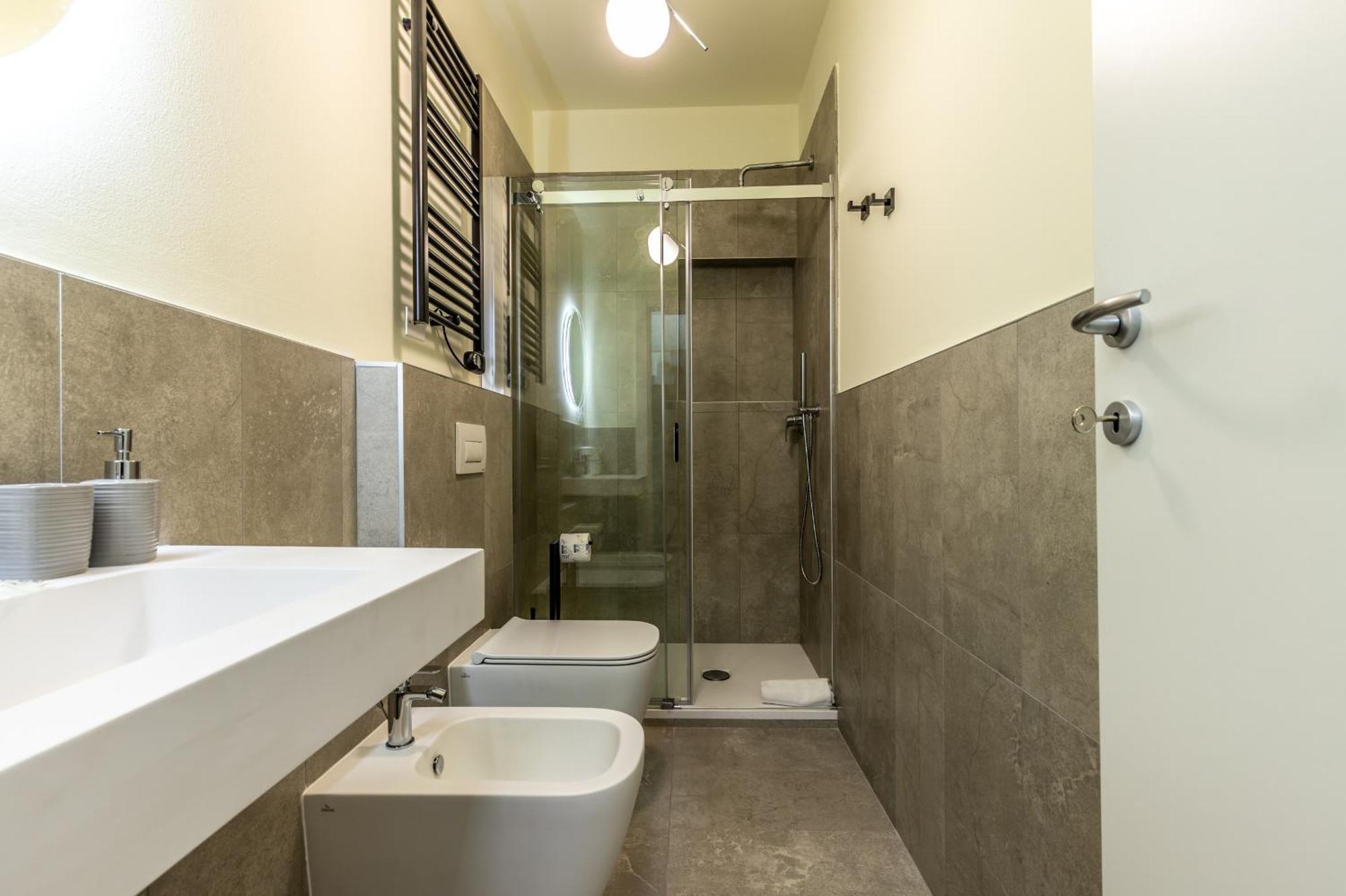 Housmart Emilia Levante 98 Болоня Екстериор снимка